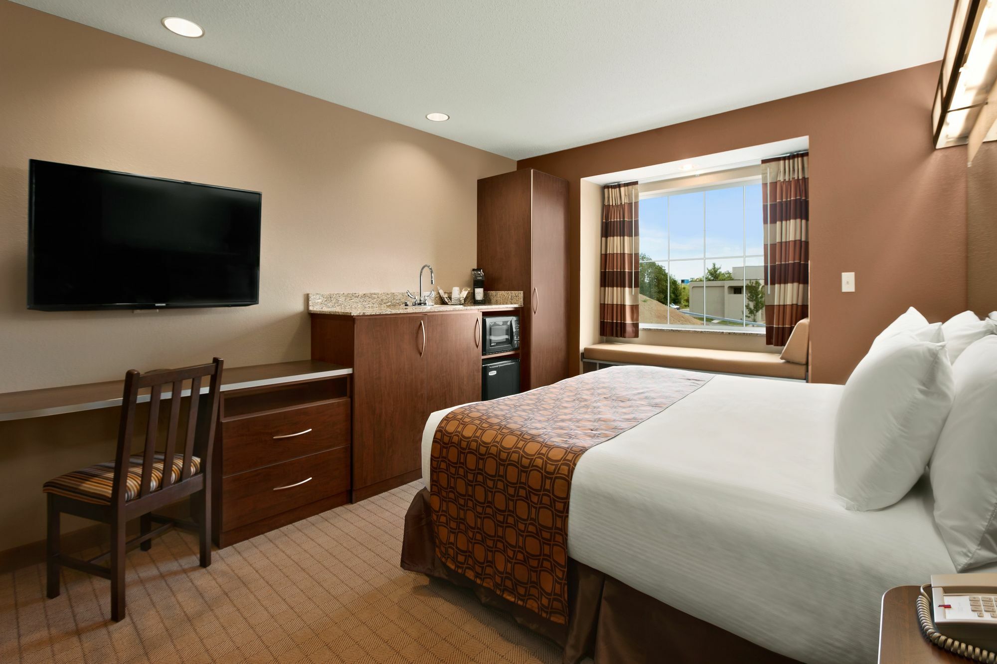 Microtel Inn & Suites By Wyndham Wheeling At The Highlands Triadelphia Exterior foto